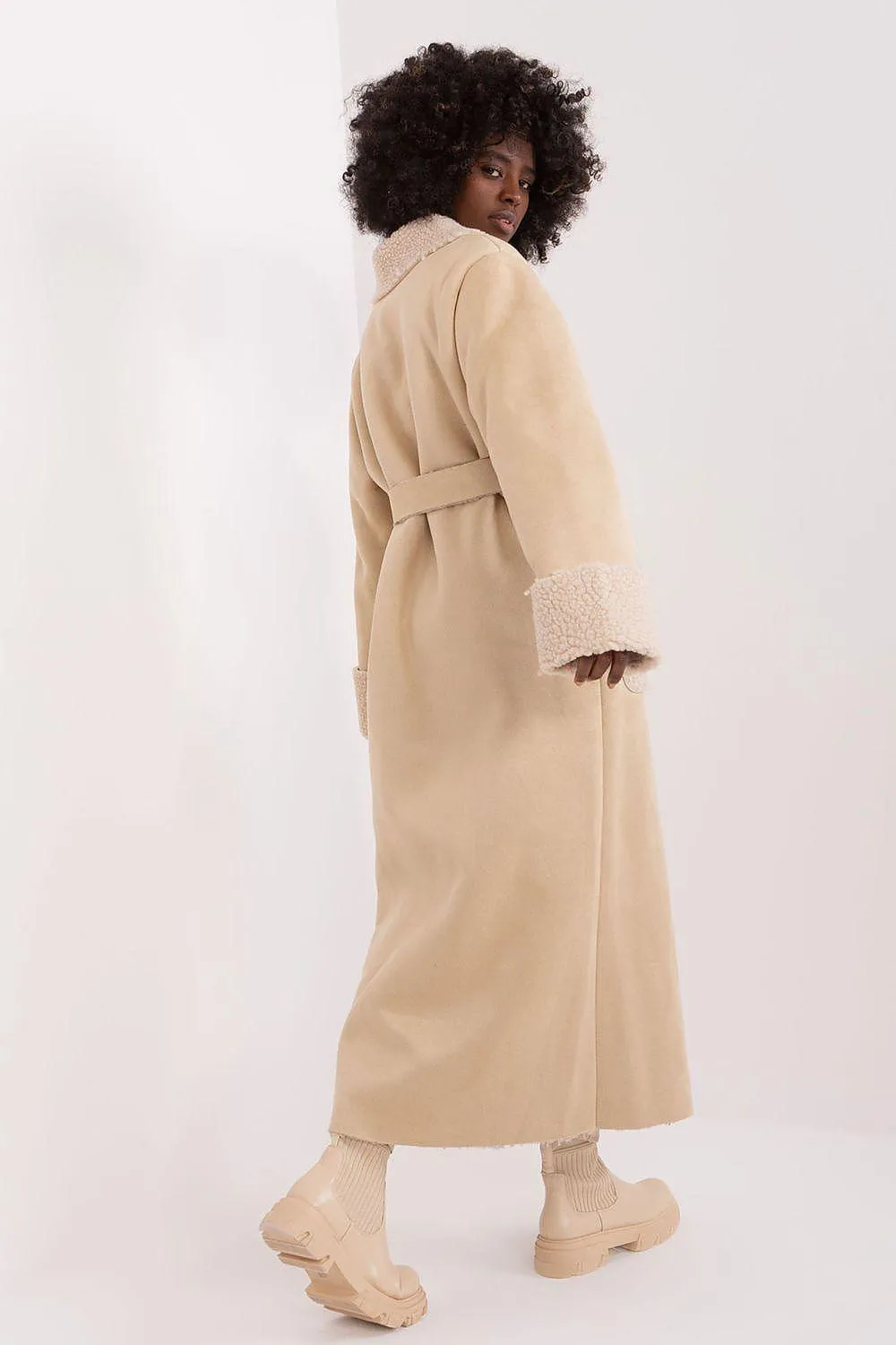 Chic Sheepskin Winter Coat for Effortless Elegance