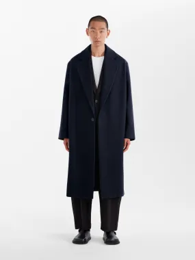 【EXCLUSIVE】NOTCH COAT IN DARK NAVY