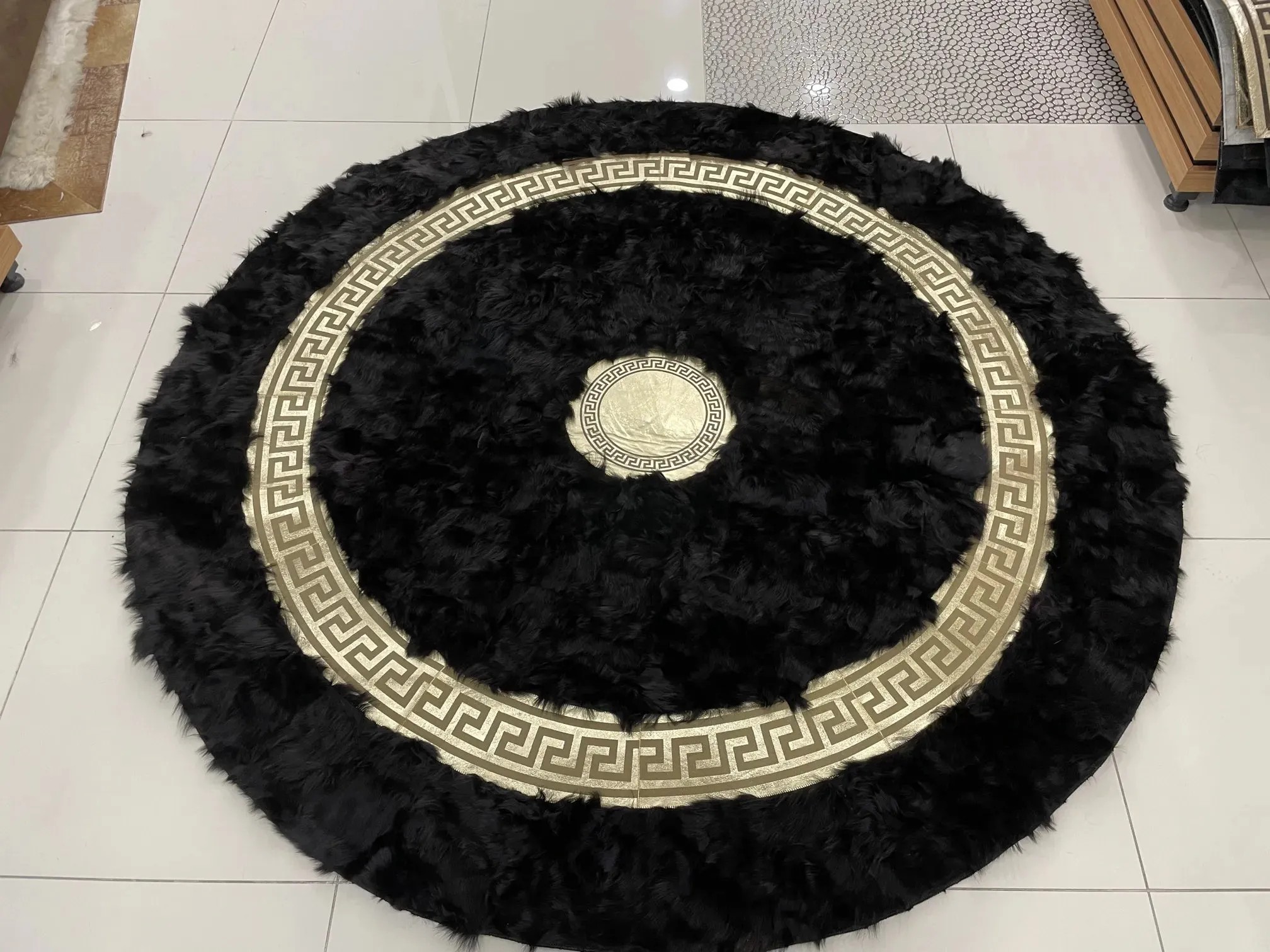 Handmade Patchwork Black And Gold Natural Sheepskin Non Slip Round Rug