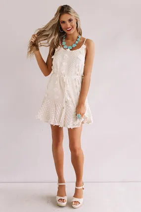 Kisses In Capri Shift Dress in Cream