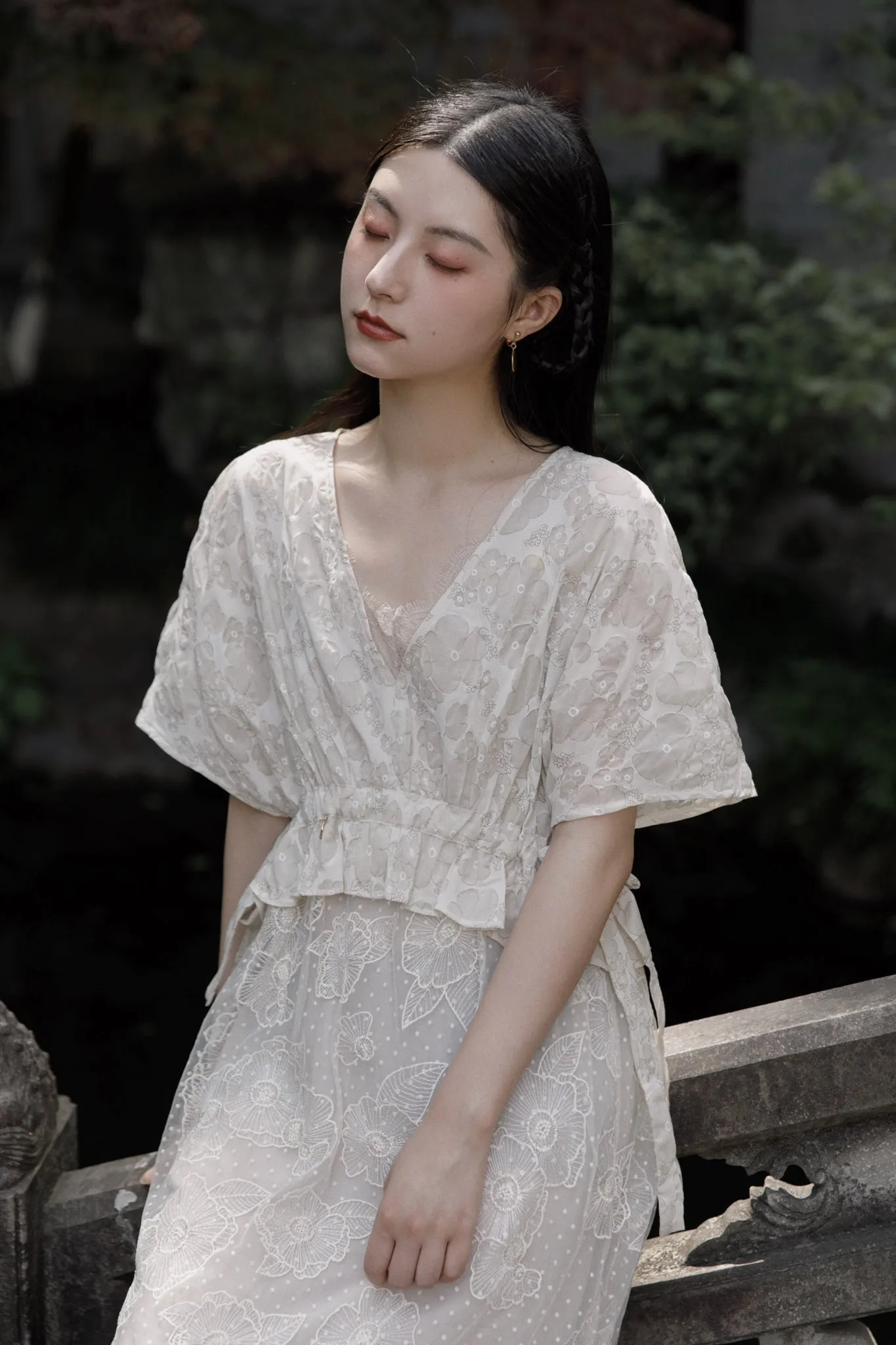 Molifusu | Yulania Ruffle Embroidered Dress