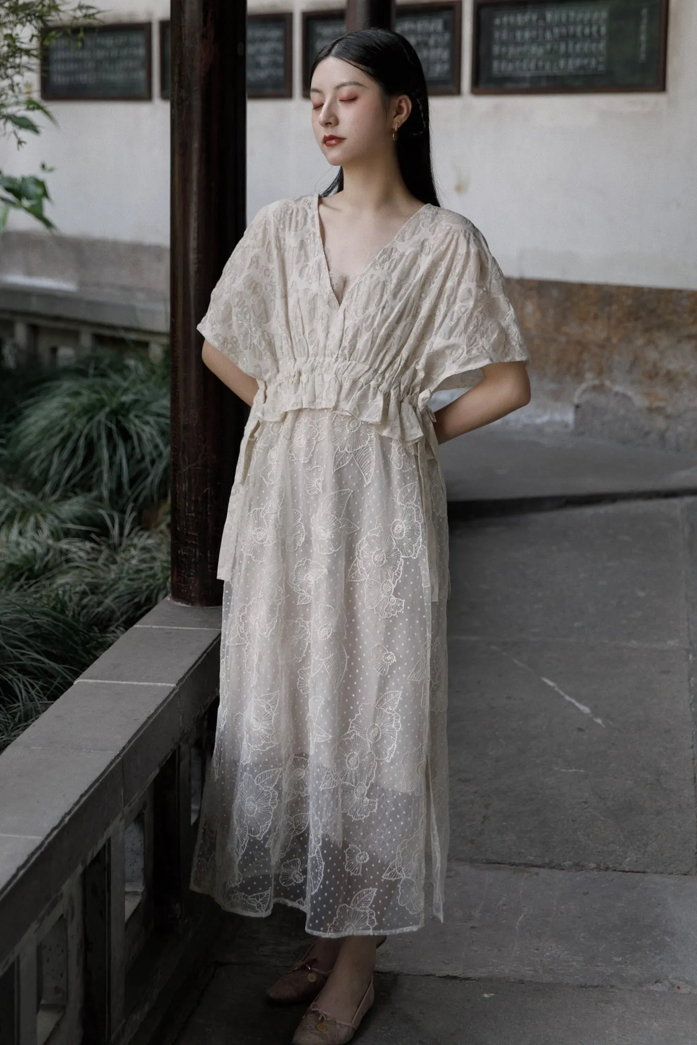 Molifusu | Yulania Ruffle Embroidered Dress