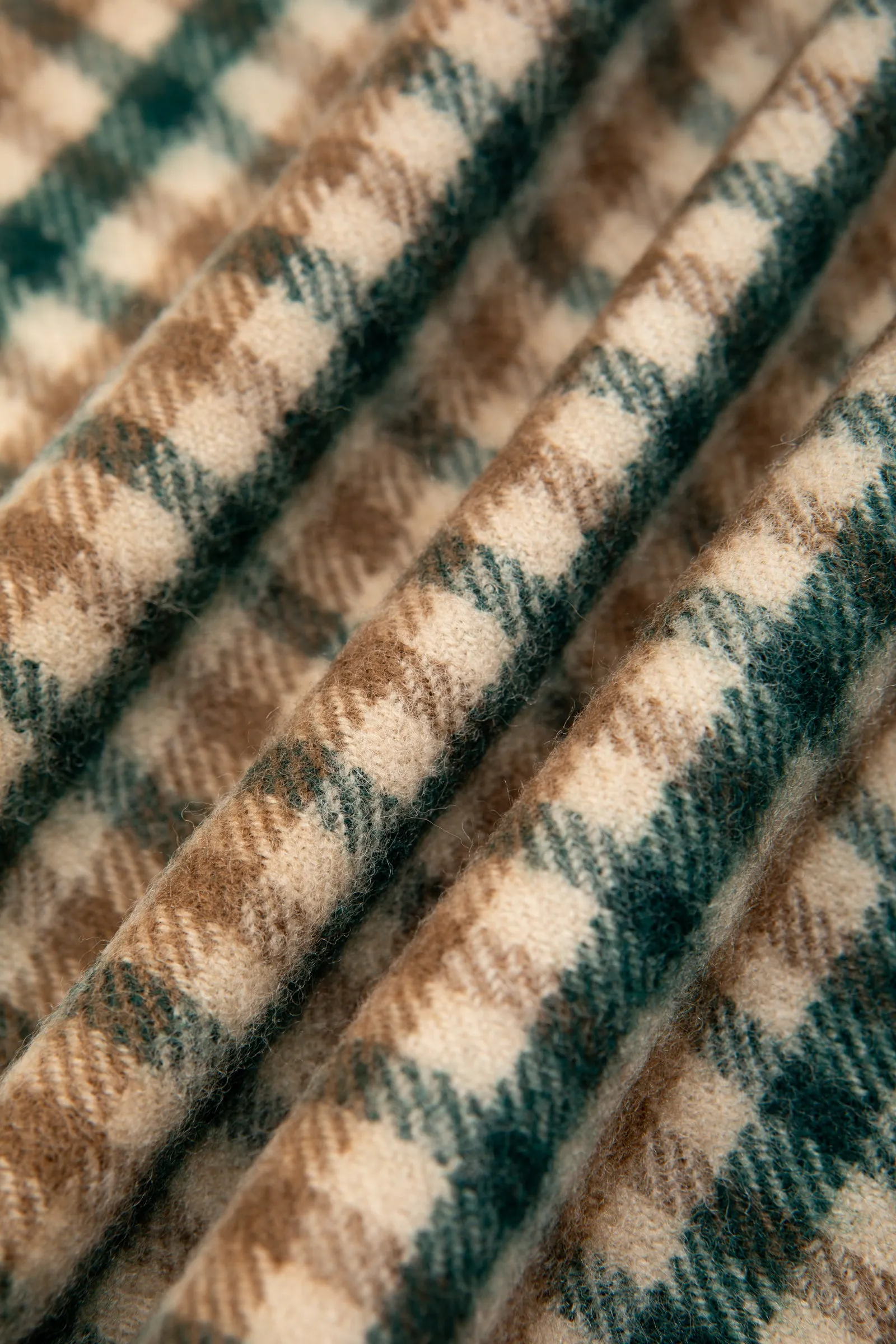 Selkirk Scarf in Pine / Tan Check Lambswool