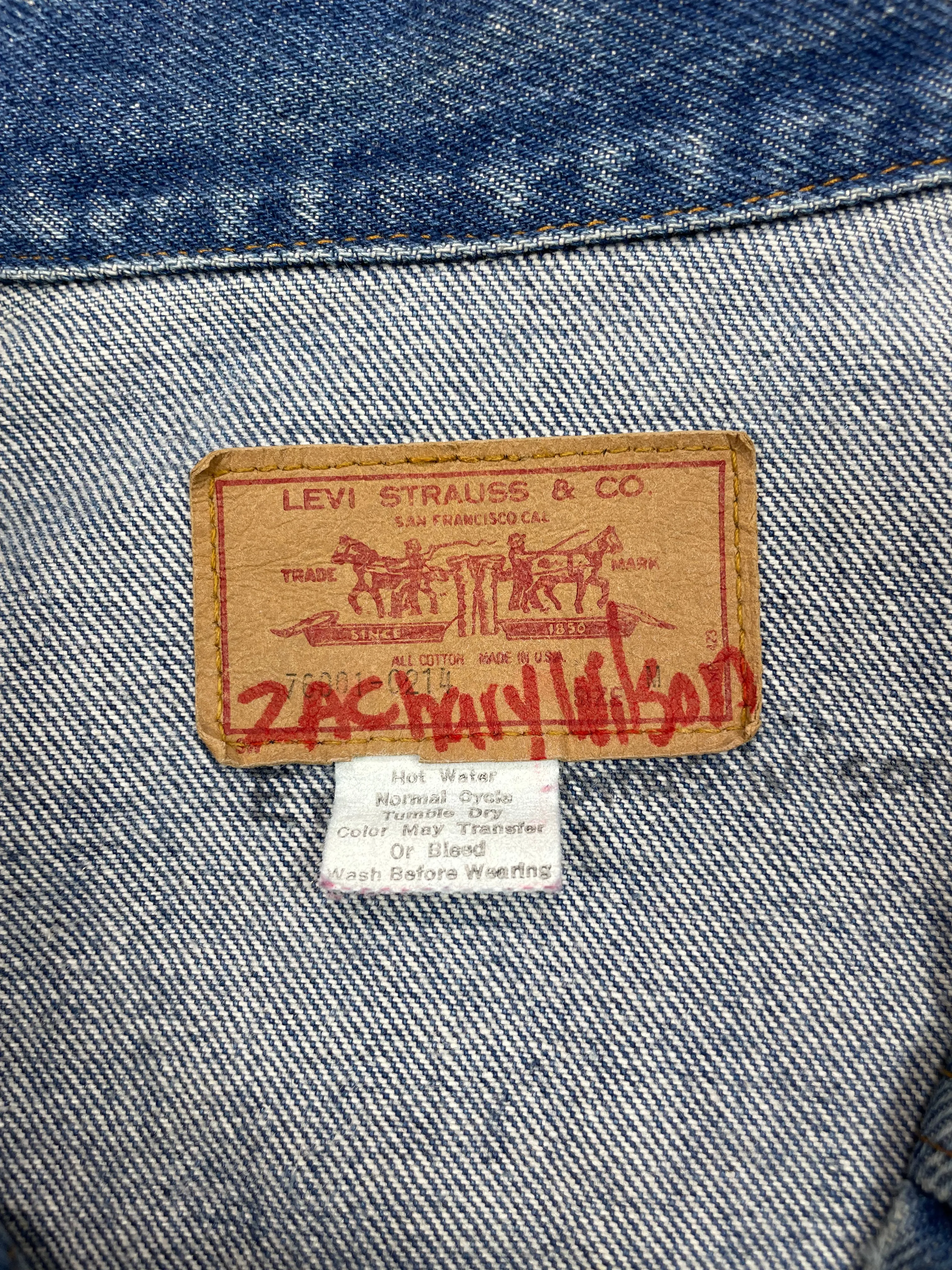 Vintage Levi 2-Pocket USA Indigo Denim Trucker Jacket (JYJ-142)