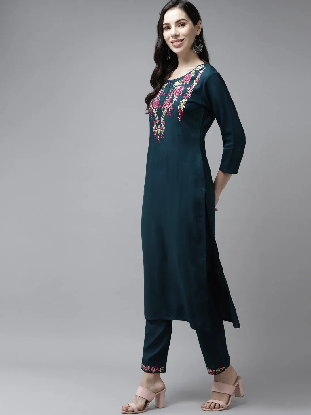 Women Teal Blue Rayon Kurta Set With Dupatta