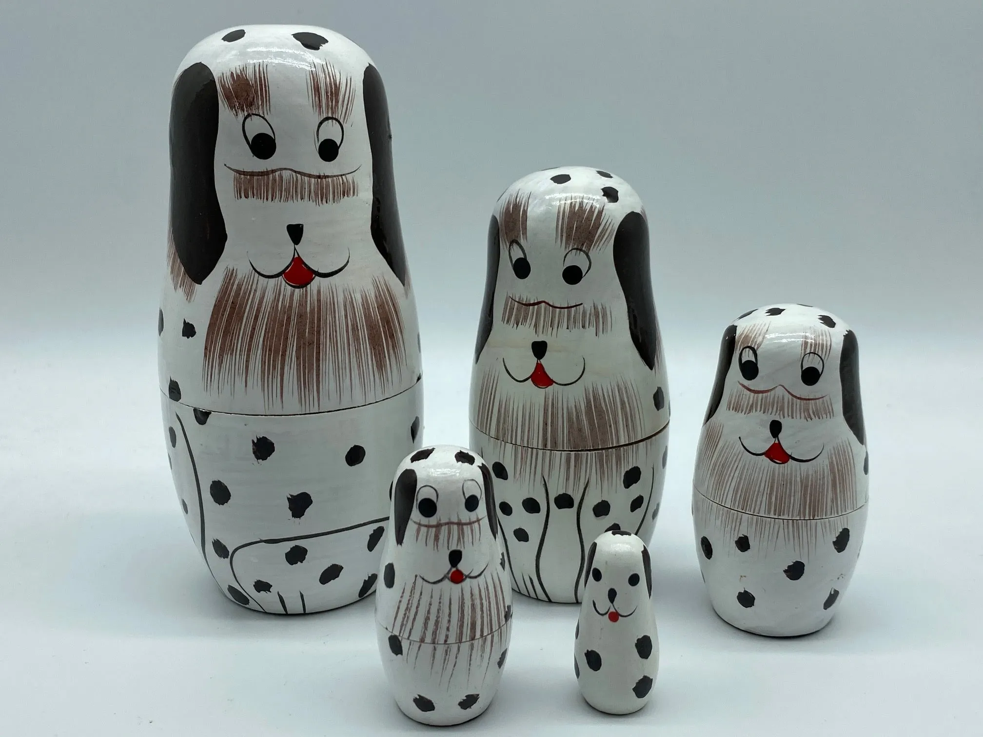 Wooden dog-themed nesting dolls 5 pcs