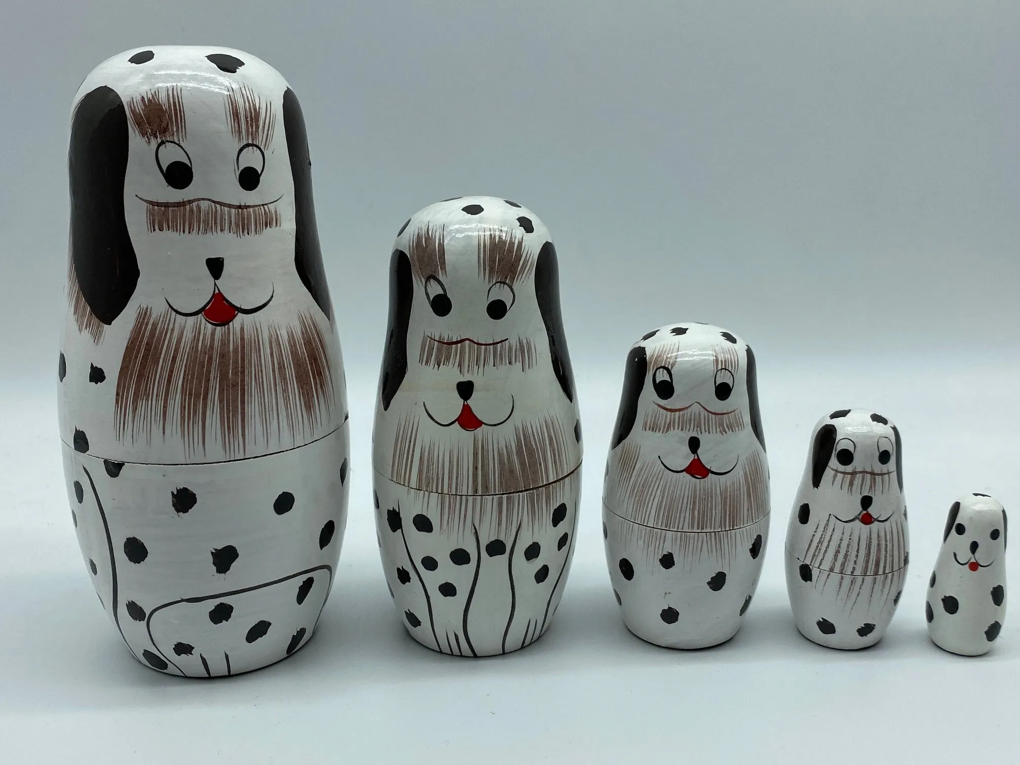 Wooden dog-themed nesting dolls 5 pcs